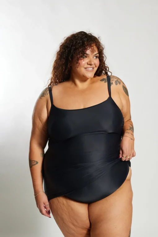Giselle Tankini Top Curve - Black on Black