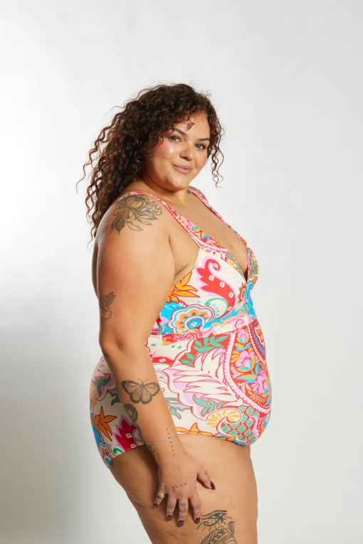 Gwen One Piece Curve - Infamous Carnival