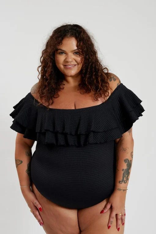 Miranda 02 One Piece Curve - Black Runch