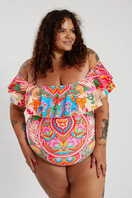 Miranda 02 One Piece Curve - Infamous Carnival